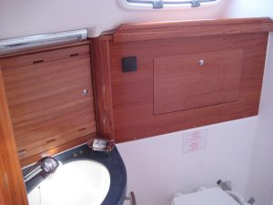 Detailanblick Schiff - KM Yachtcharter