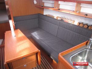 Detailanblick Schiff - KM Yachtcharter