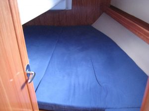 Detailanblick Schiff - KM Yachtcharter