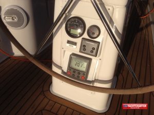 Detailanblick Schiff - KM Yachtcharter